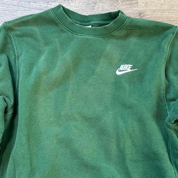 Nike Unisex green sunfaded Sweatshirt crewneck xs - Picture 2 of 6